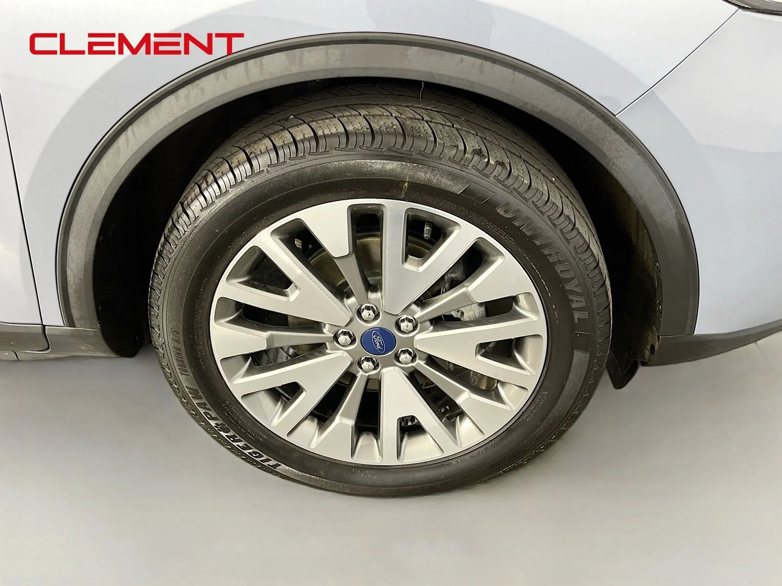 Used 2022 Blue Ford Titanium image 37