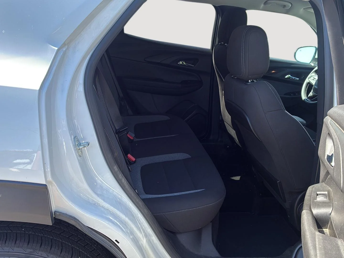 Used 2022 Summit White Chevrolet LT image 15