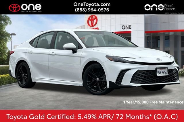 Certified Used 2025 White Toyota SE image 1