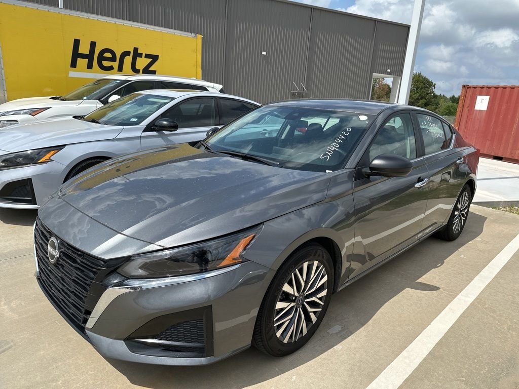 2025 Nissan Altima 2.5 SV's photo