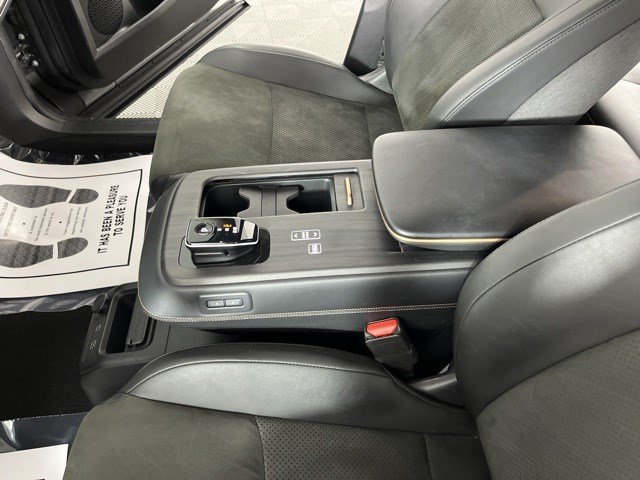 Used 2023 Gun Metallic Nissan ENGAGE image 24