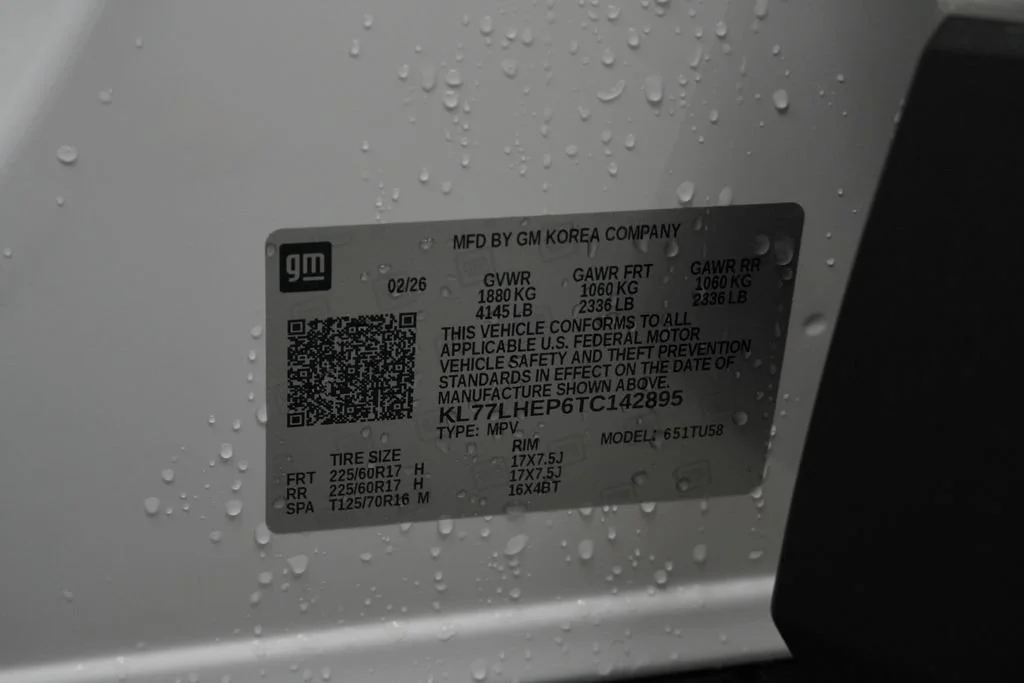 New 2026 Summit White Chevrolet LT image 41