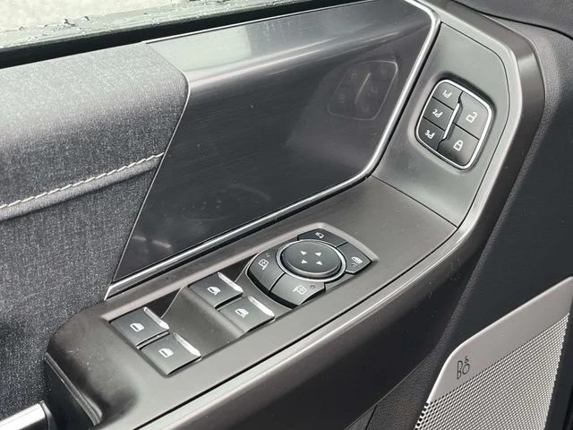 Certified Used 2024 Agate Black Metallic Ford Lariat image 15