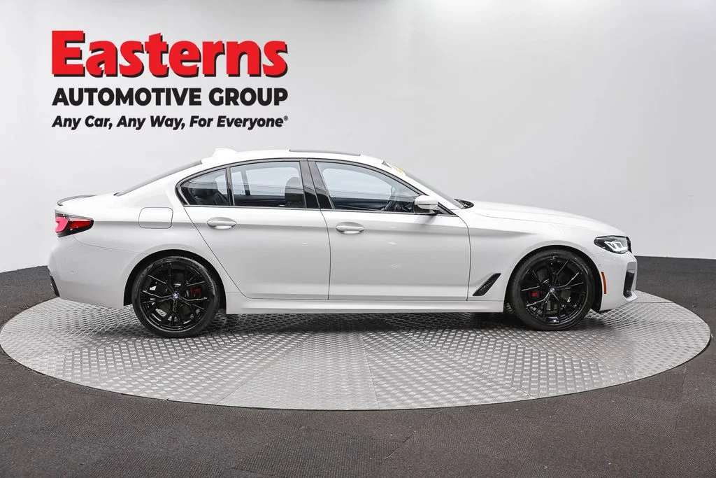 Used 2023 White BMW 530i image 4