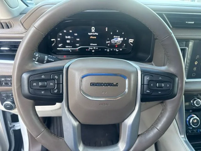 Used 2023 White GMC Denali image 19