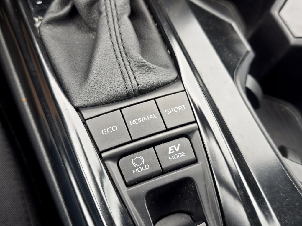 Used 2025 Silver Toyota LE image 6