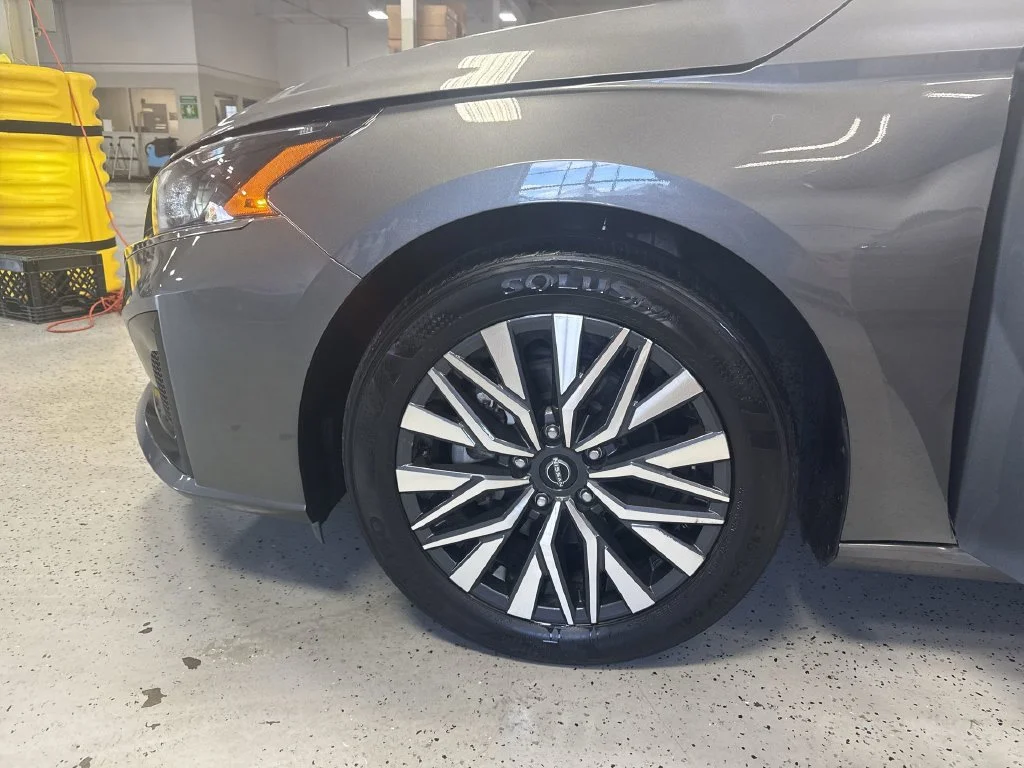 Certified Used 2025 Gun Metallic Nissan SV image 41