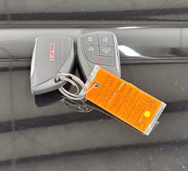 Used 2026 Black GMC Denali Ultimate image 27