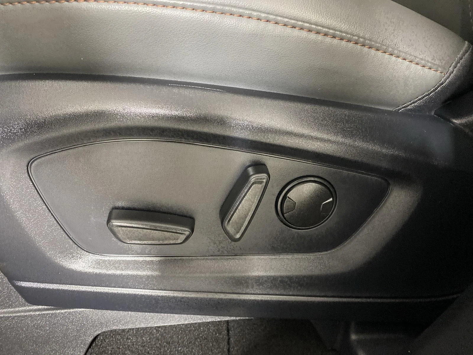 New 2026 Agate Black Metallic Ford Active image 11