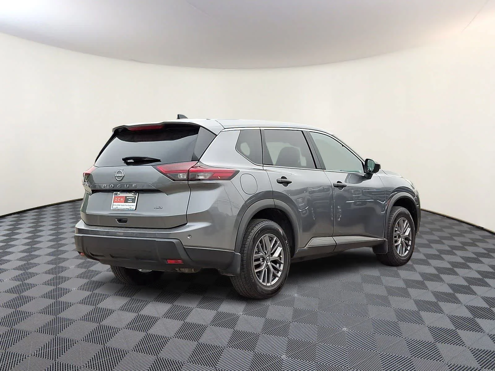 Used 2024 Gun Metallic Nissan S image 5