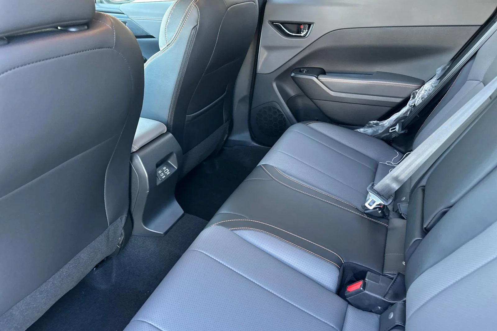 New 2026 SAND DUNE PEARL Subaru Limited Hybrid image 14