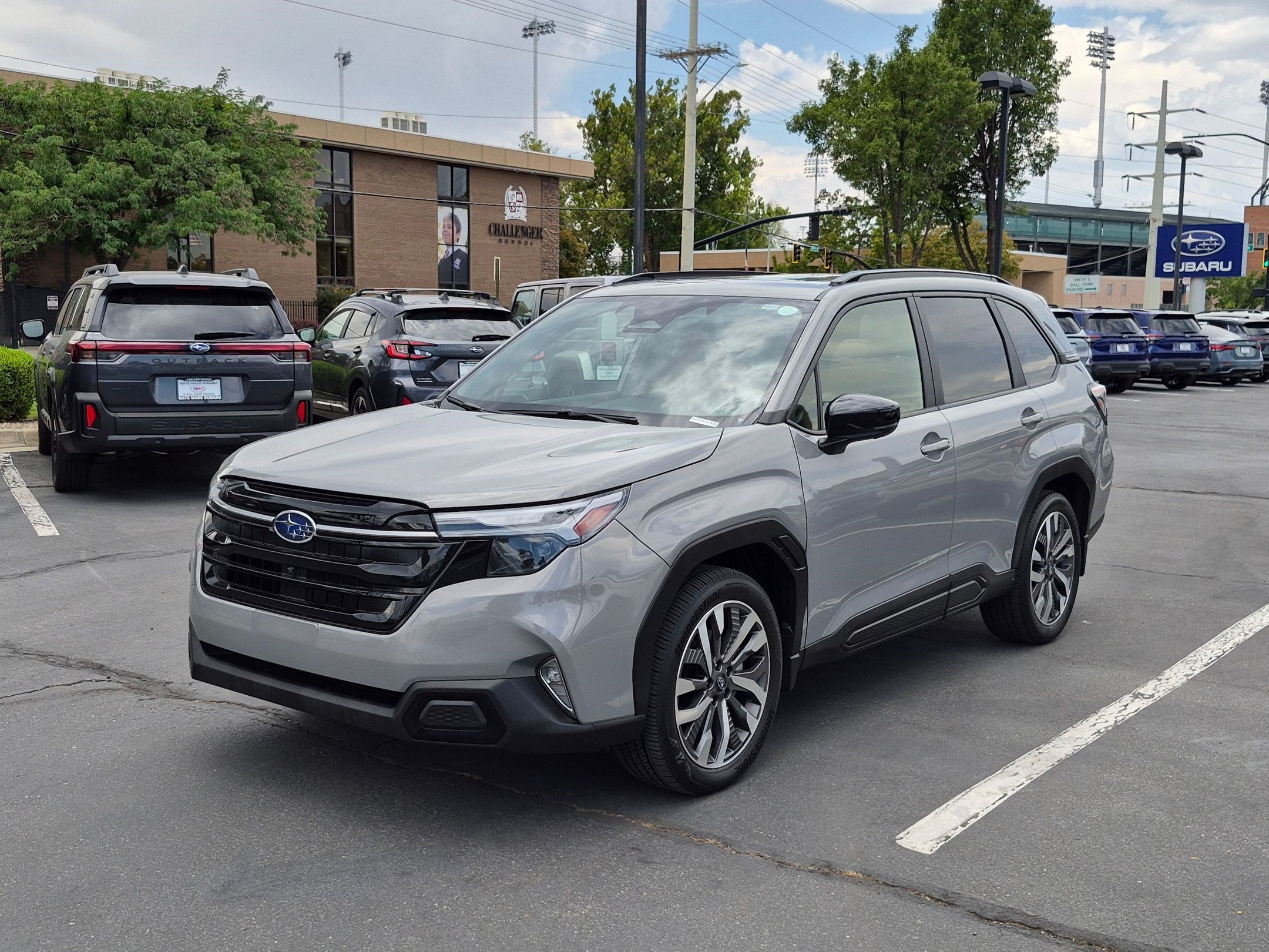 Certified Used 2025 River Rock Pearl Subaru Touring image 8