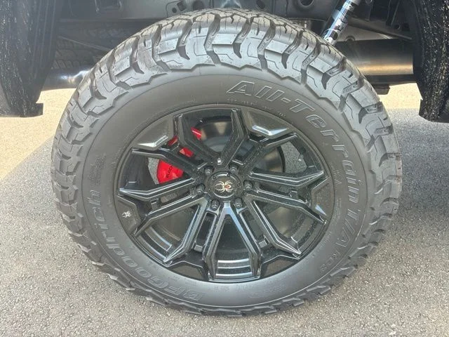 New 2026 Agate Black Metallic Ford XLT image 13