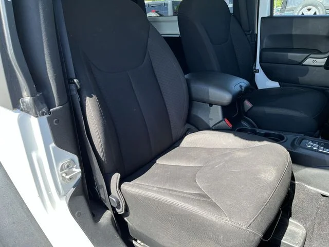 Used 2015 White Jeep Sport image 25
