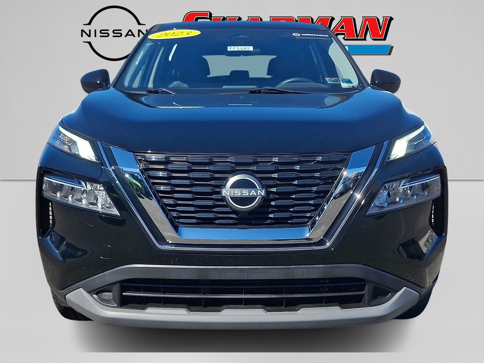 Used 2023 Super Black Nissan SV image 2