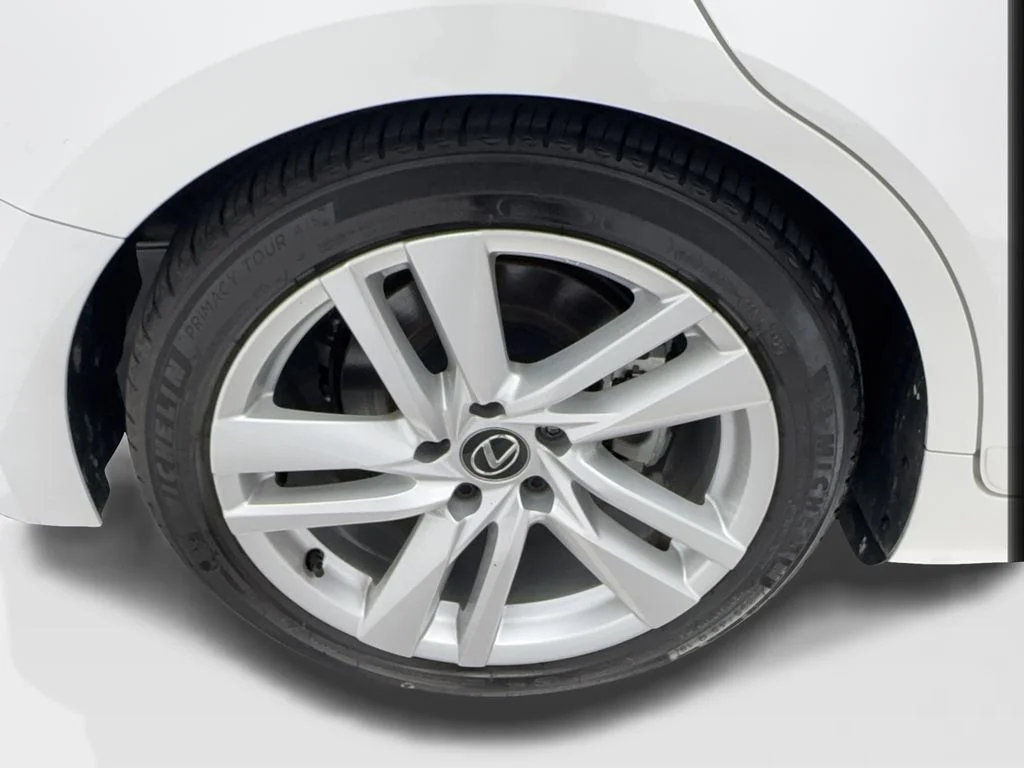 Used 2025 White Lexus 300 image 16