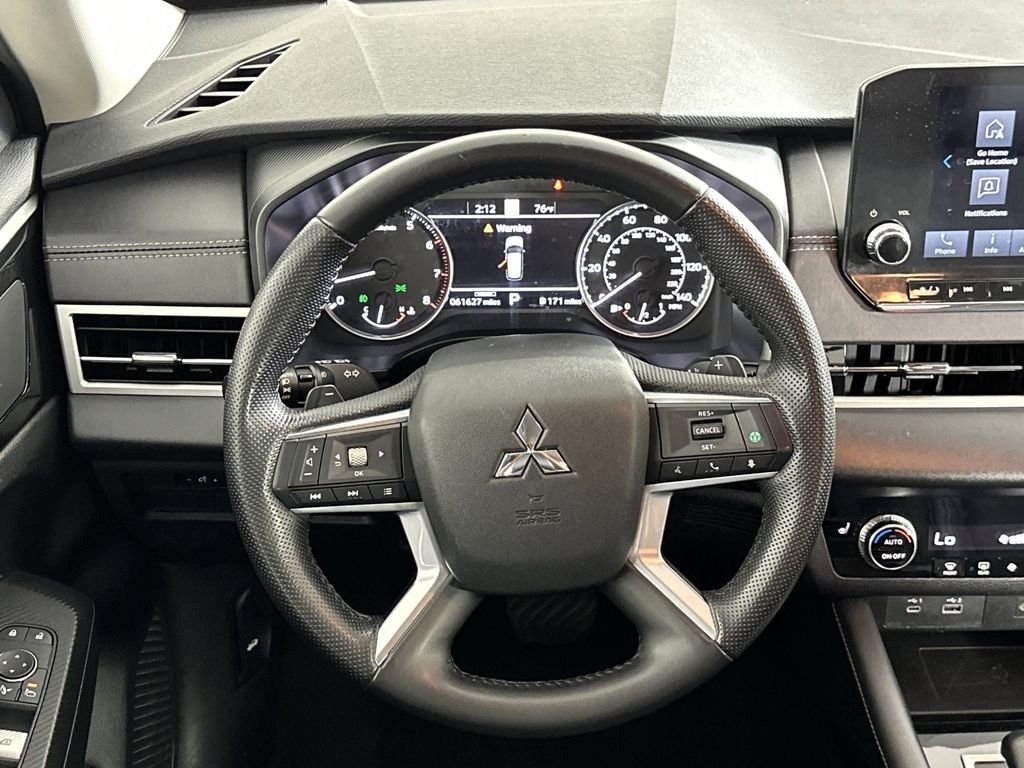Used 2024 Labrador Black Pearl Mitsubishi SE image 14