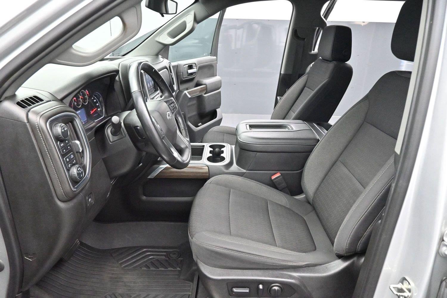 Used 2020 SILVER ICE METALLIC Chevrolet RST image 12