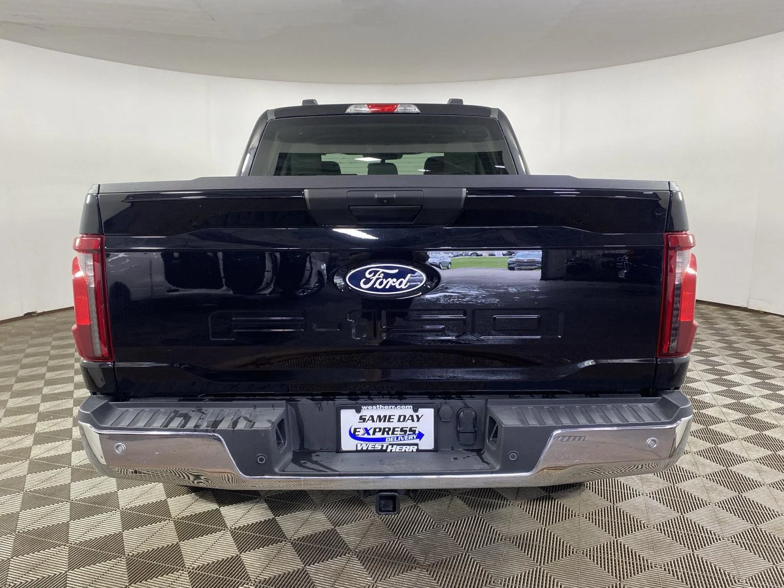 Used 2025 Agate Black Ford XLT image 6