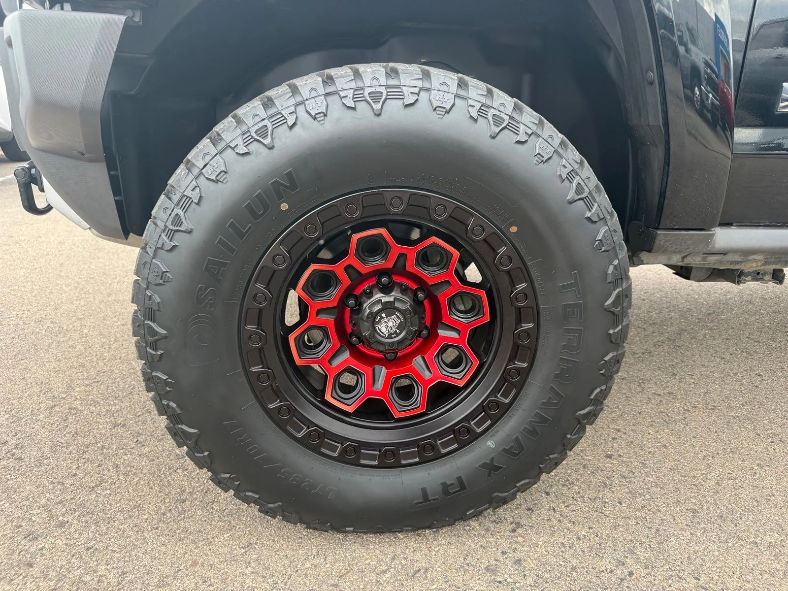 Used 2008 Black Hummer H3x image 32