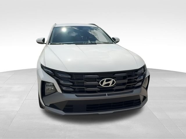 New 2026 White Hyundai SEL Plus image 3