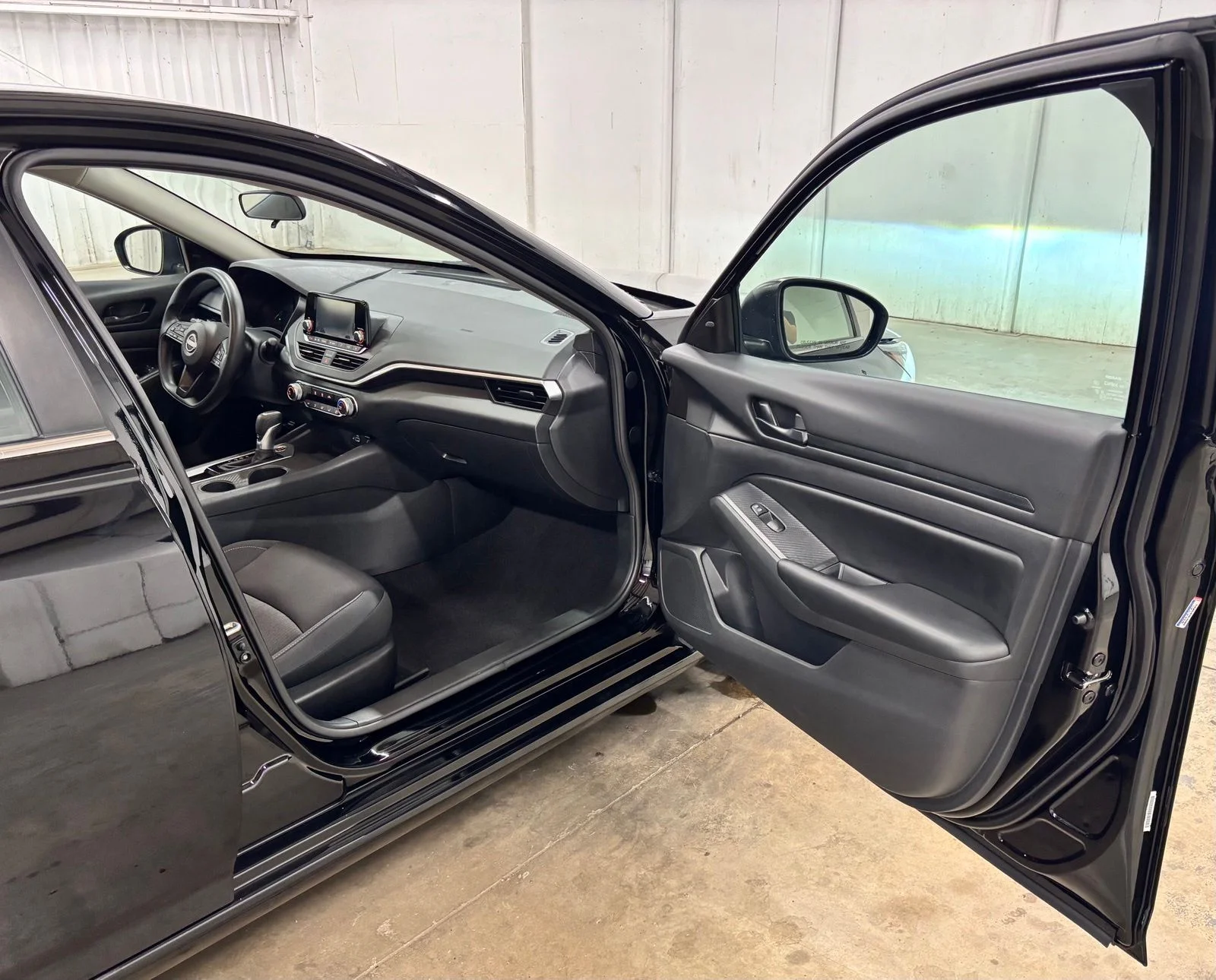 Used 2024 Black Nissan 2.5 S image 17
