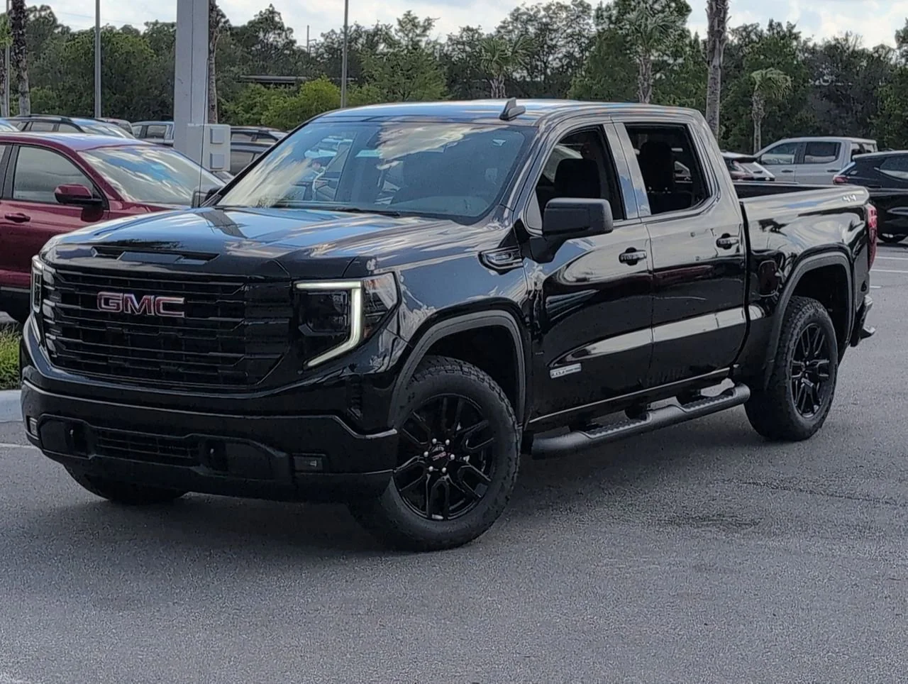 2026 GMC Sierra 4WD Crew Cab Short Box Elevation's photo