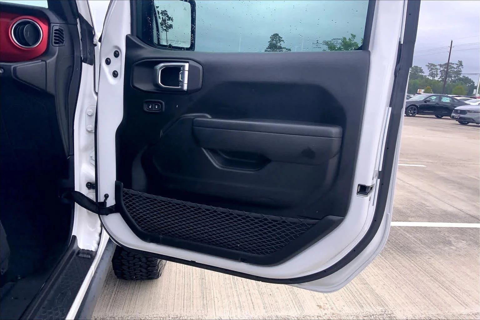Used 2022 Bright White Clearcoat Jeep Rubicon image 19