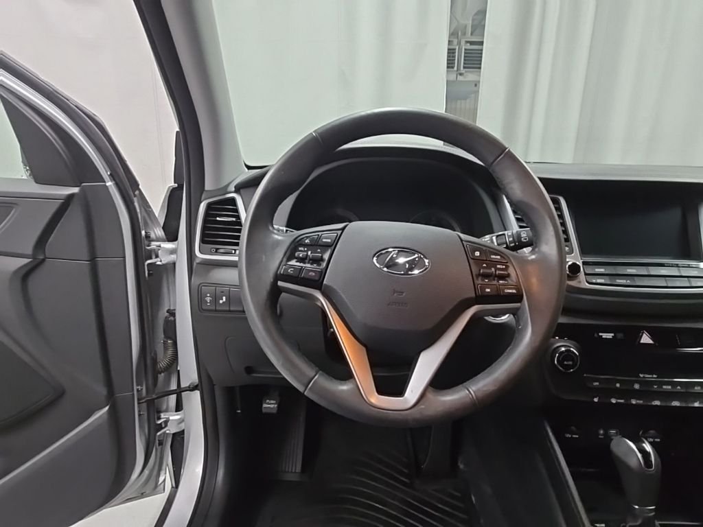 Certified Used 2018 Silver Hyundai SEL Plus image 22