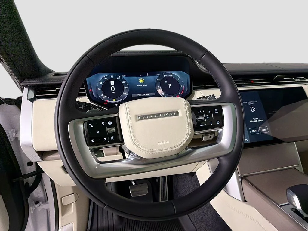 New 2026 Ostuni Pearl White Land Rover SE image 11