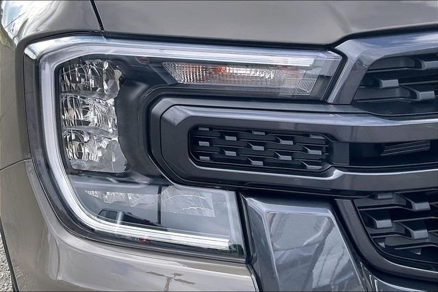 New 2026 Marsh Gray Ford XLT image 33