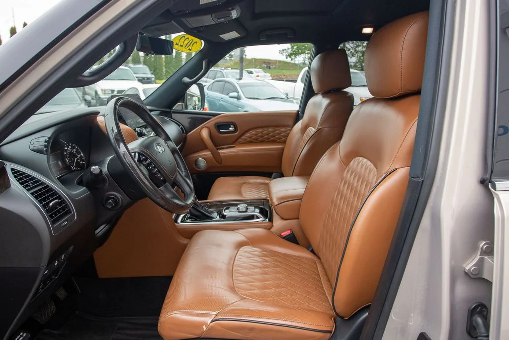 Used 2022 Champagne INFINITI 4WD Sensory image 31
