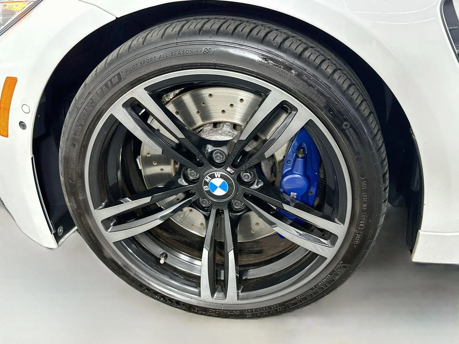 Used 2016 White BMW Base image 33
