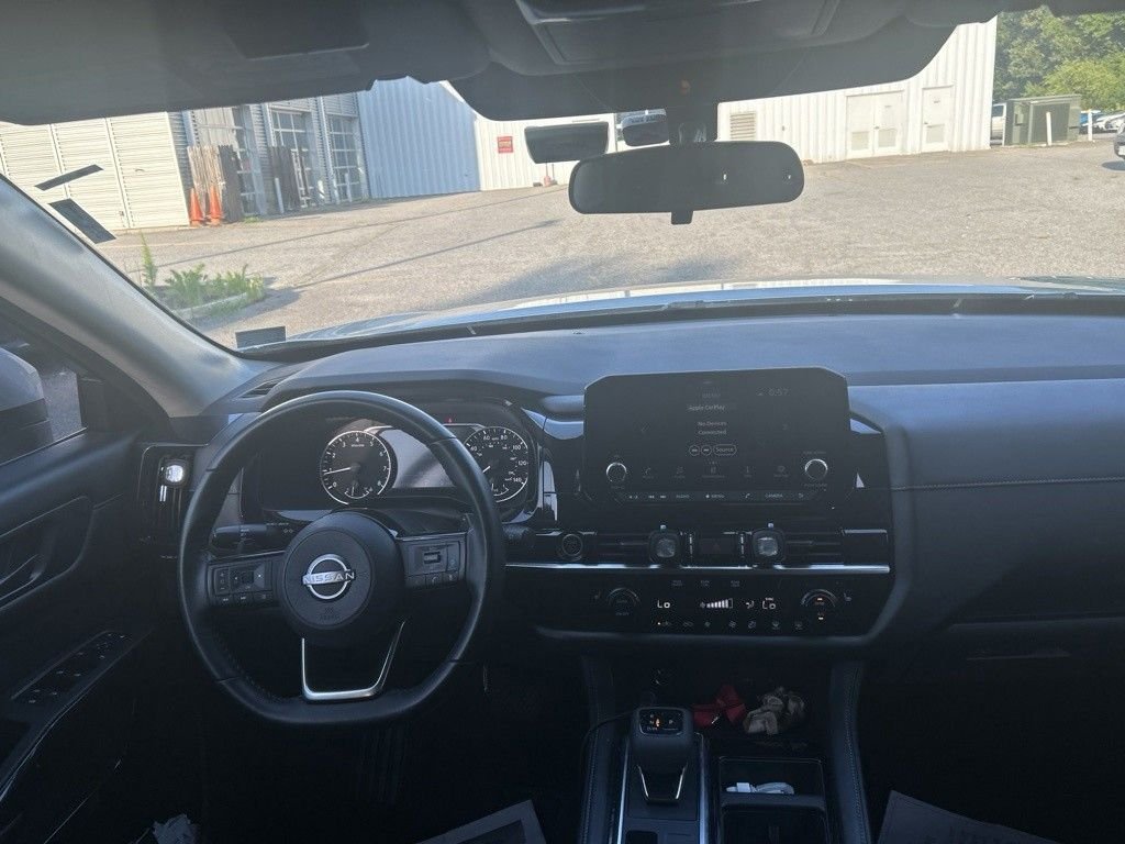 Used 2023 Silver Nissan SV image 13