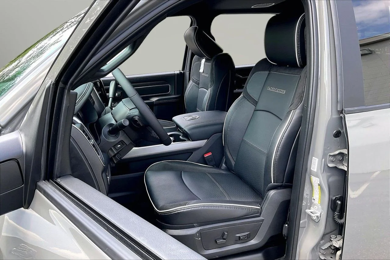 New 2027 Ceramic Gray Clear-Coat Exterior Paint RAM Laramie image 17