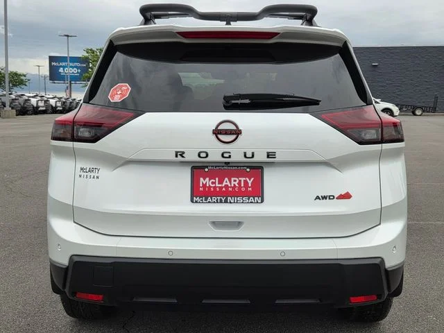 New 2026 Everest White Pearl TriCoat Nissan Rock Creek® image 7