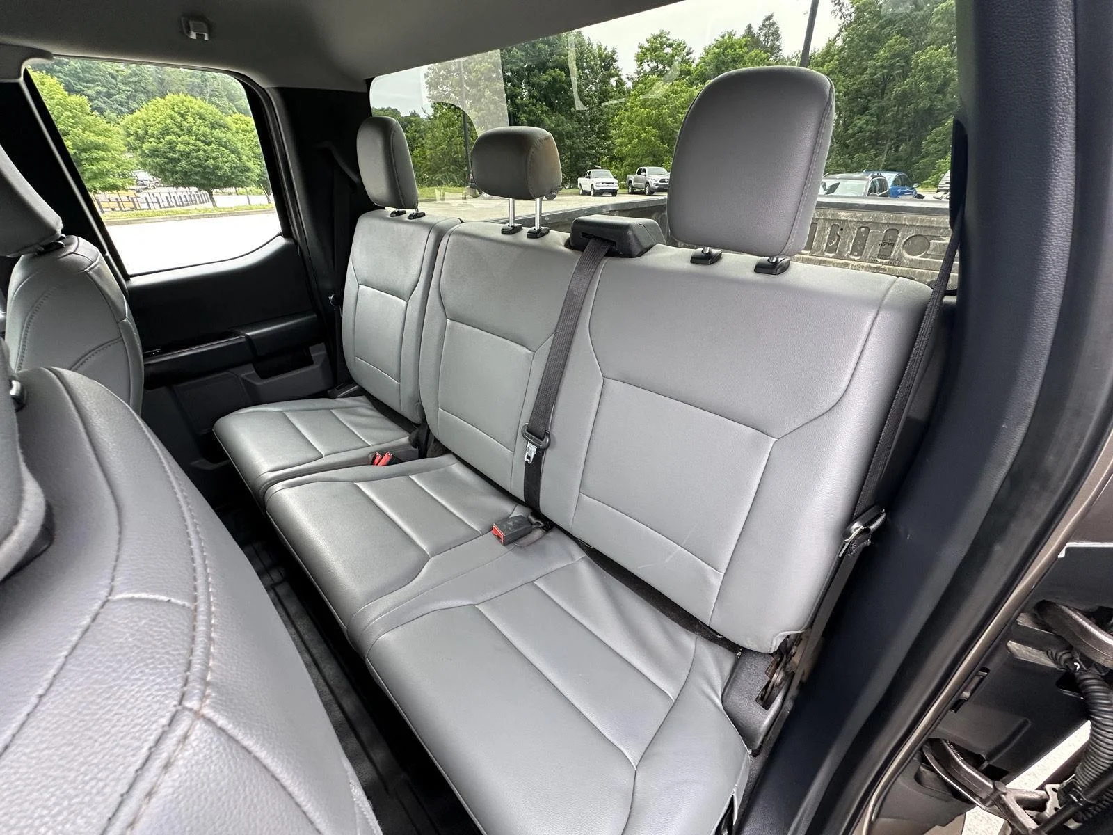 Used 2022 Stone Gray Metallic Ford XL image 13