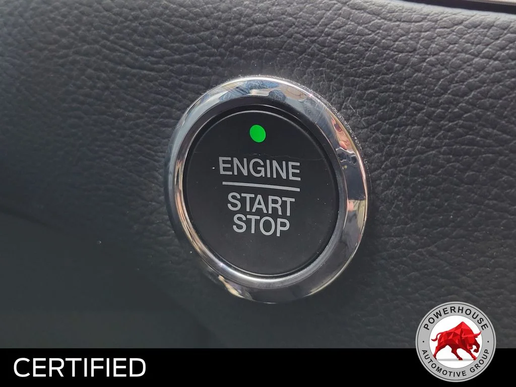 Used 2018 Red Ford SEL image 37