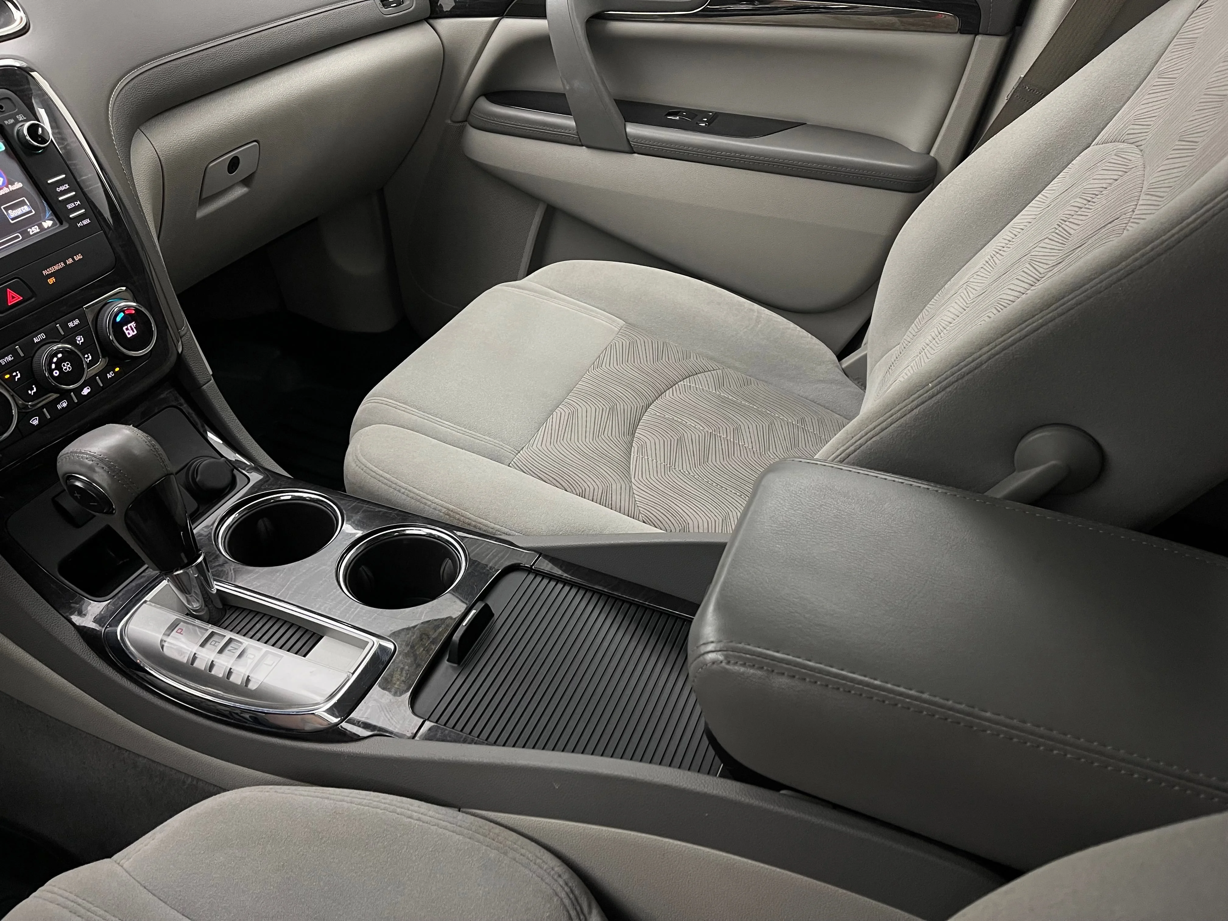Used 2015 IRIDIUM METALLIC Buick Convenience image 27