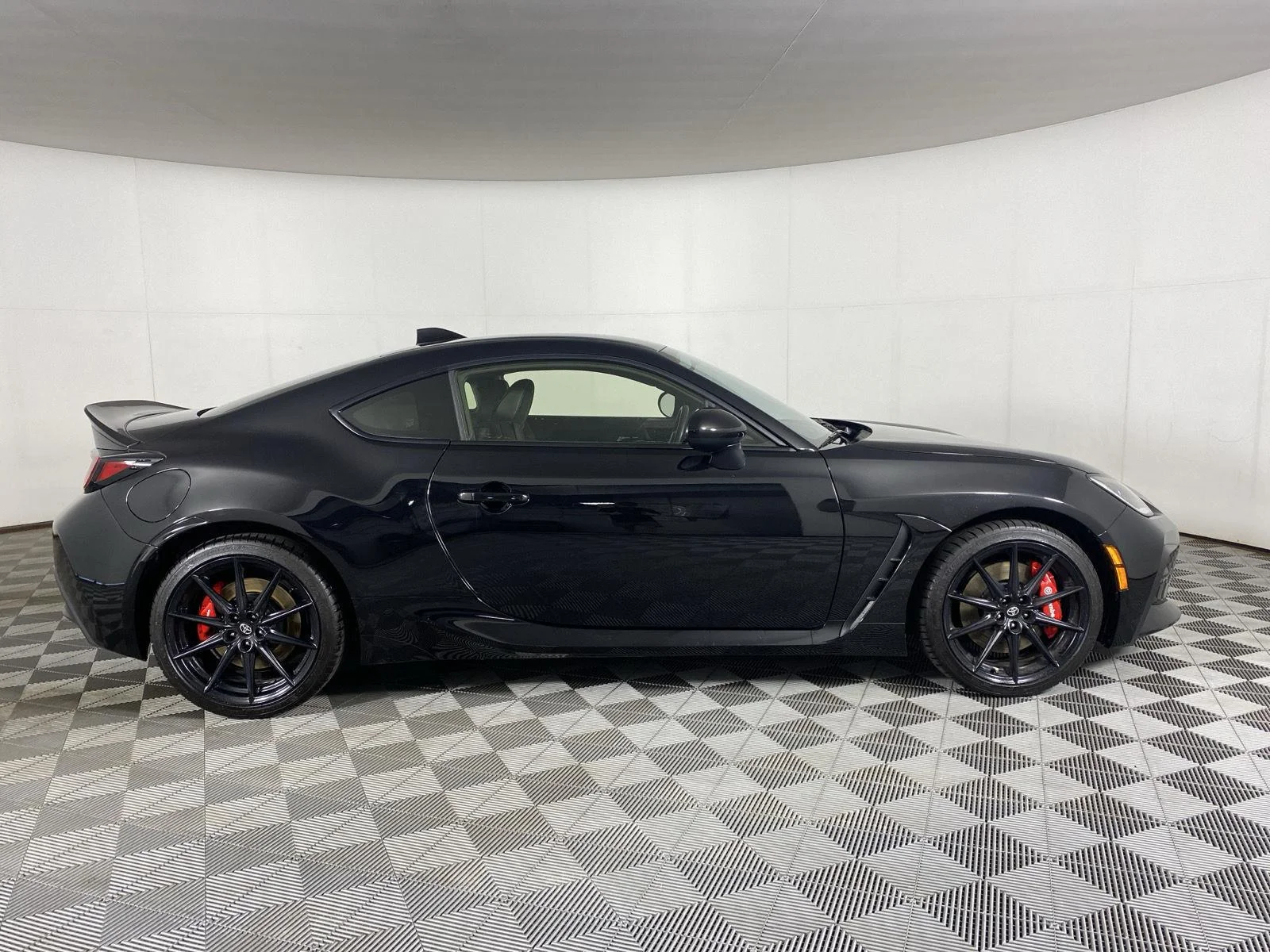 Used 2025 Raven Toyota Premium image 18