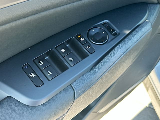 New 2026 Wolf Gray Kia EX image 17