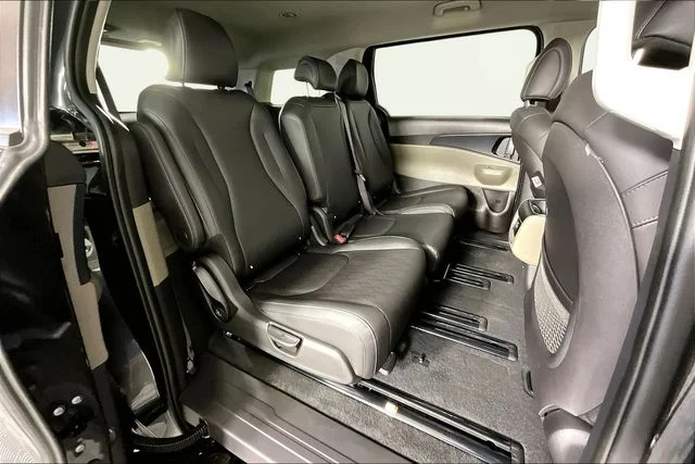New 2026 Gray Kia LXS image 10