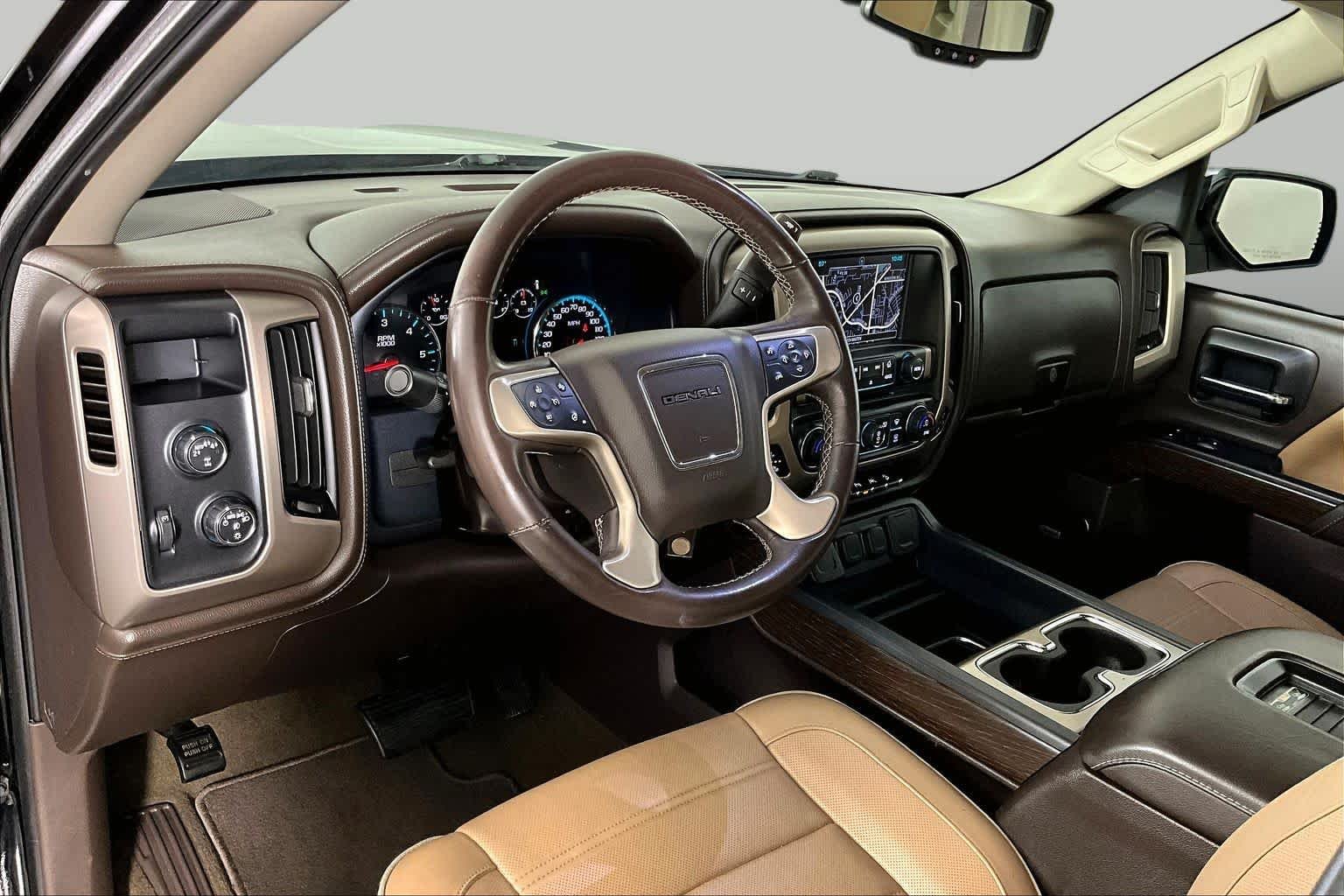 Used 2017 Onyx Black GMC Denali image 17