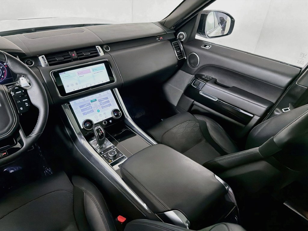 Used 2022 Fuji White Land Rover SVR image 25