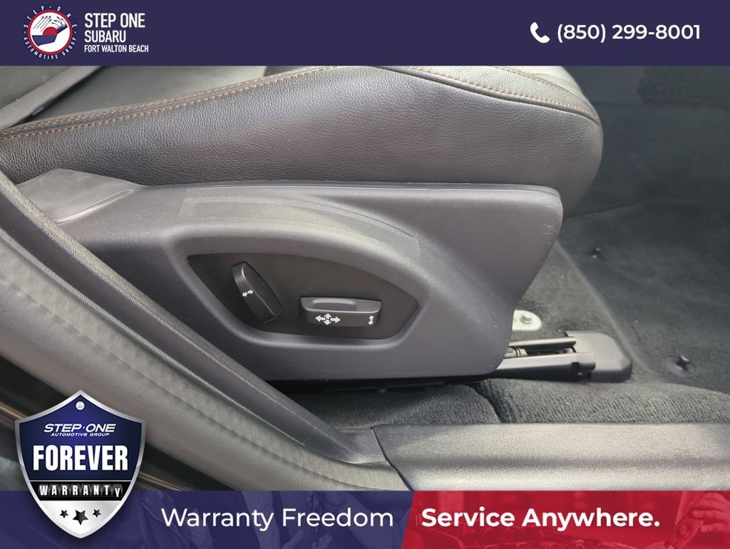 Used 2018 Black Volvo T5 image 38