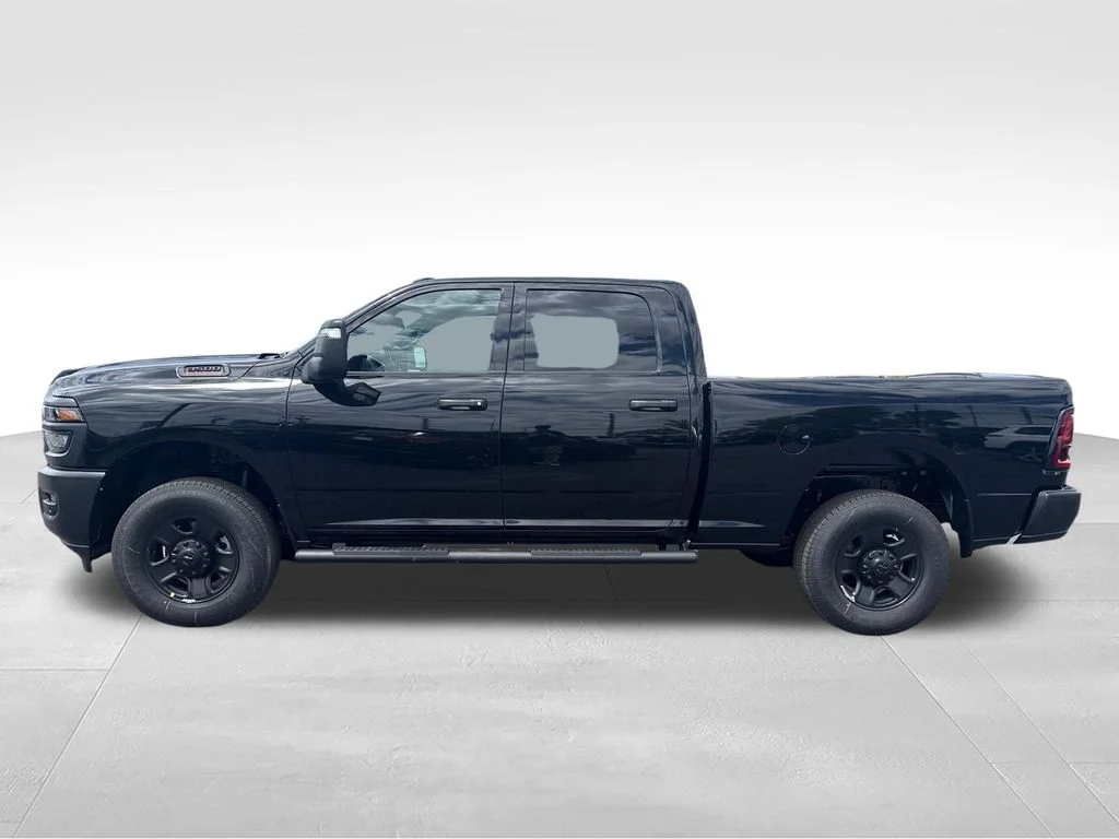 New 2026 Diamond Black Crystal Pearl-Coat Exterior Paint RAM TRADESMAN image 6