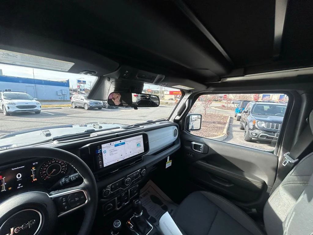 2026 Jeep Wrangler 4-Door Sahara - Photo 27