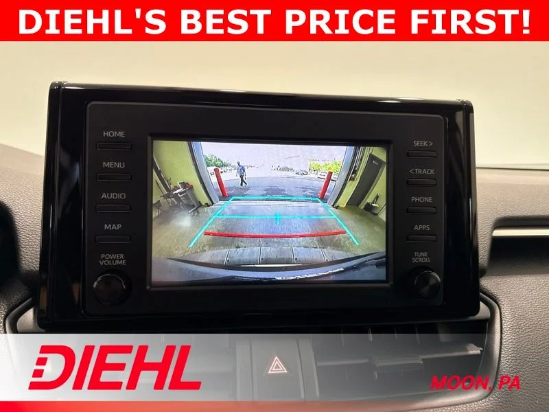 Used 2019 Silver Toyota LE image 27