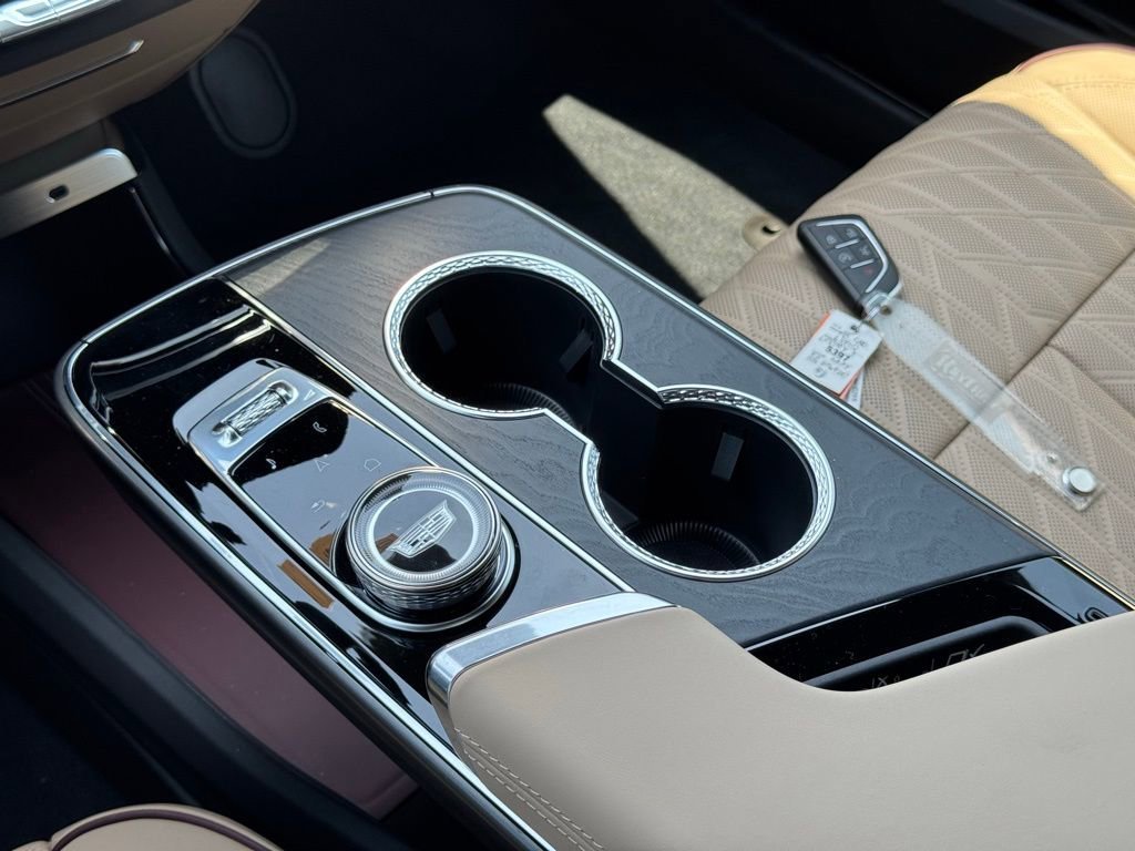 2025 Cadillac LYRIQ Luxury 3 - Photo 30
