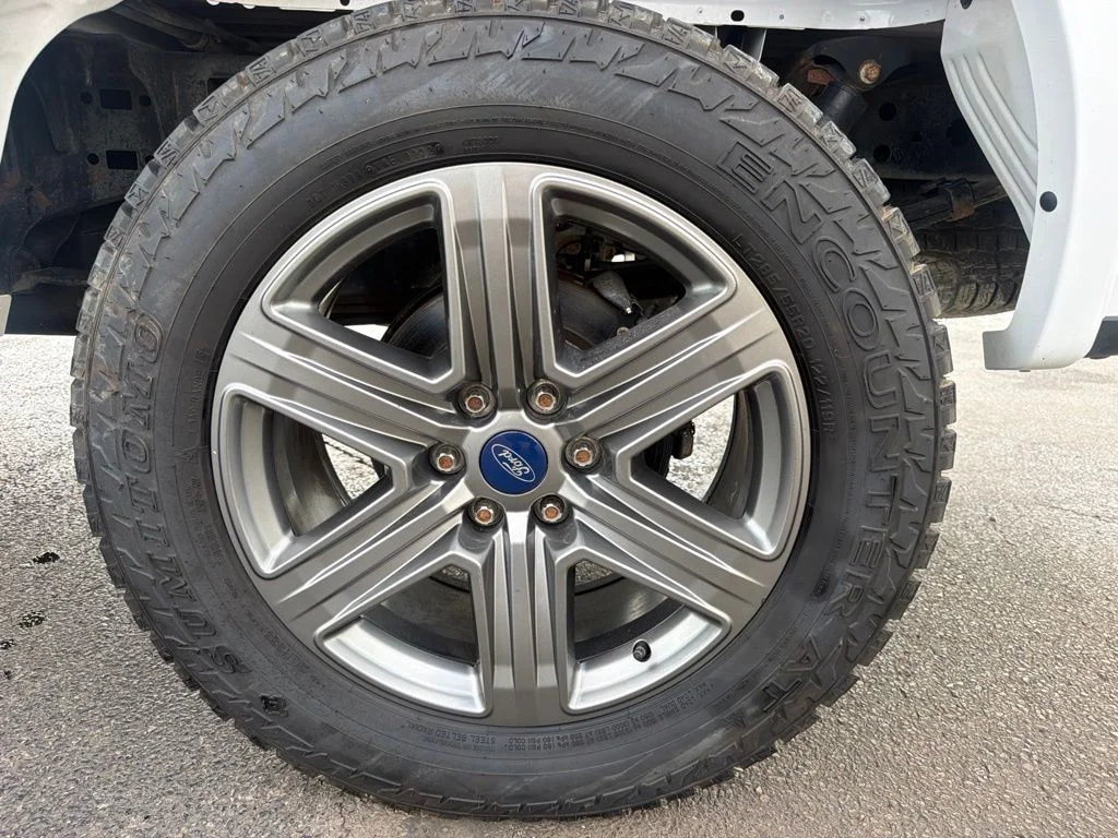 Used 2020 White Ford Lariat image 54